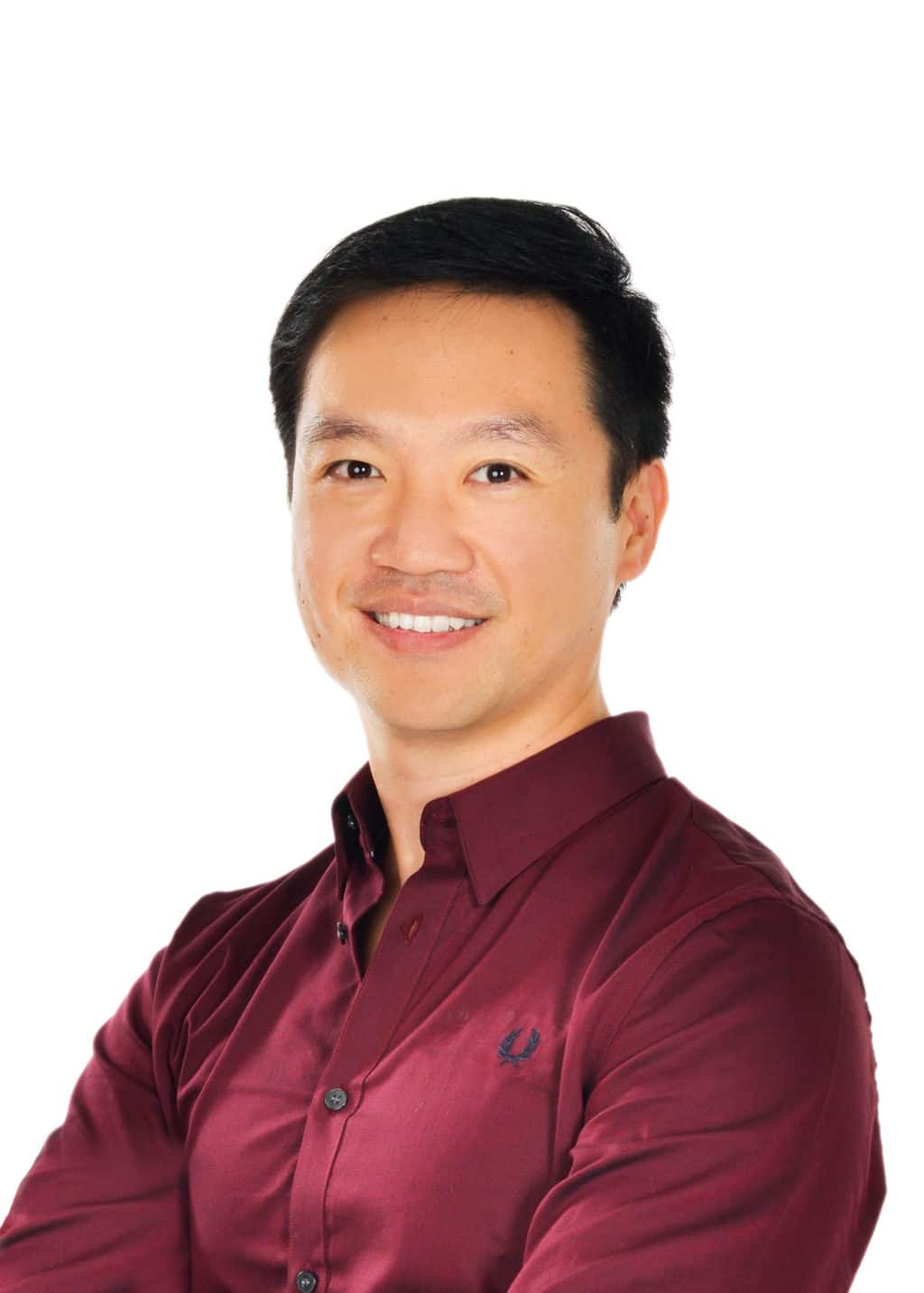 Dr Bernard Siew is from Adelaide, Australia, and qualified from University of Adelaide. He has practiced in Singapore for 17 years.